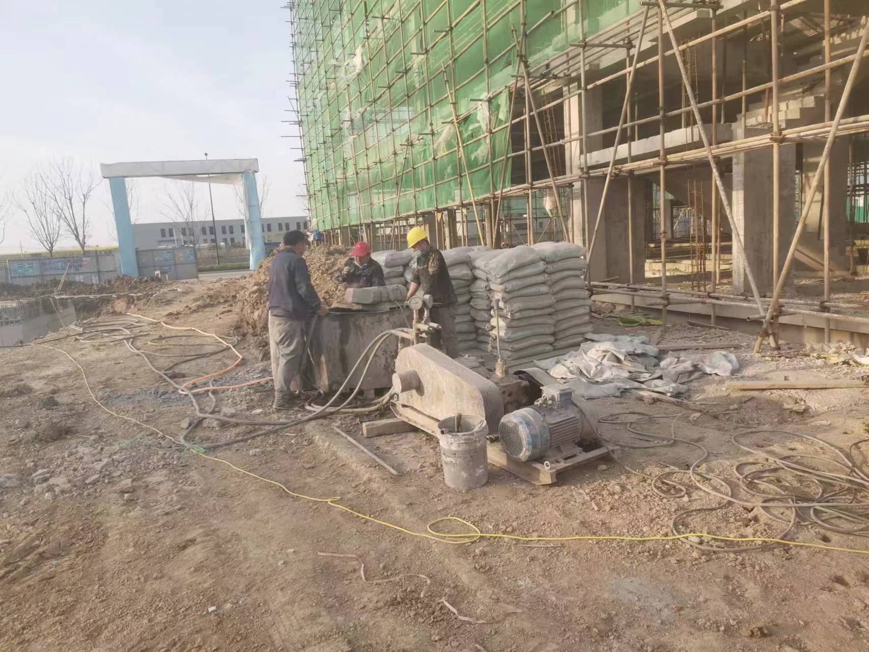 老新镇别墅下沉注浆